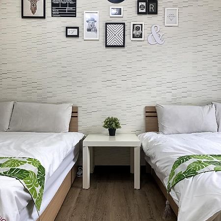 CN Hostel Taichung Exterior foto