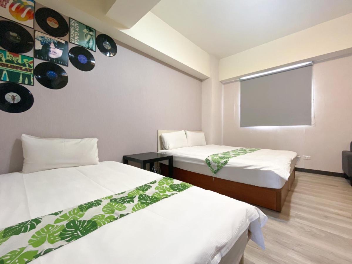 CN Hostel Taichung Exterior foto