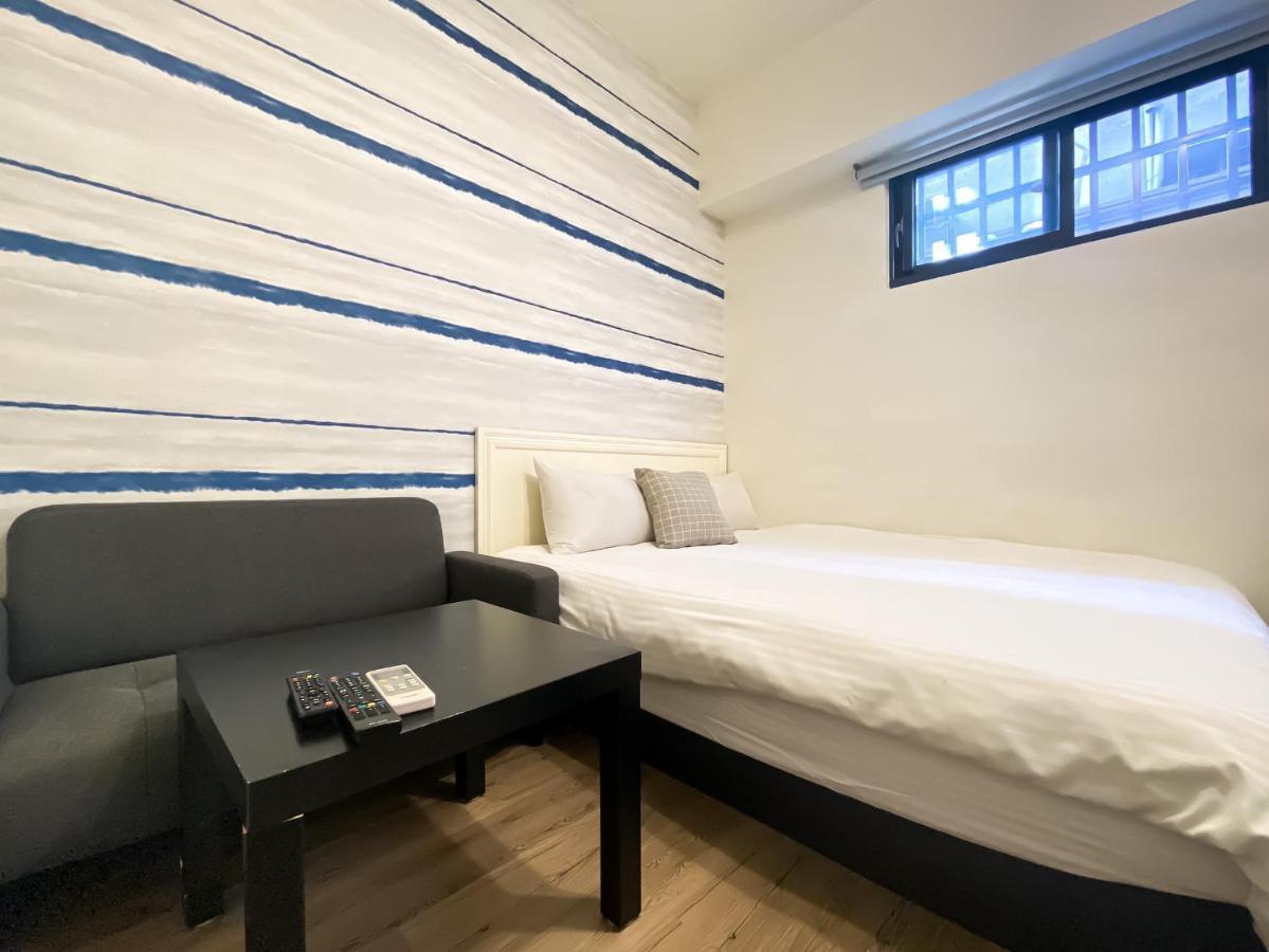 CN Hostel Taichung Exterior foto